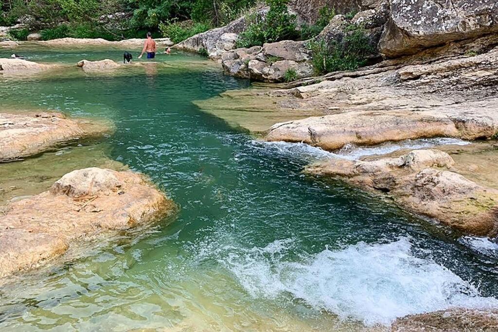 Gite De La Confluence Padern Esterno foto